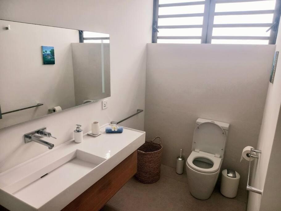 Beachfront Apartment Tamarin Bagian luar foto
